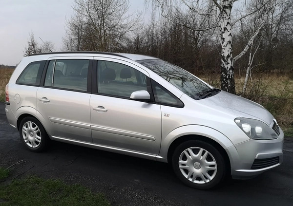 Opel Zafira cena 13900 przebieg: 243000, rok produkcji 2007 z Ryki małe 781